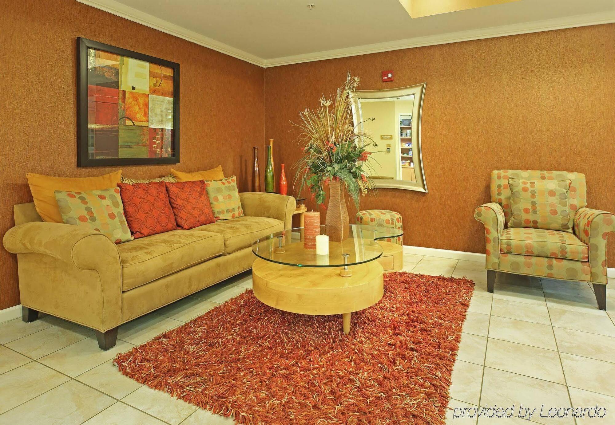Candlewood By Ihg Hotel 2*